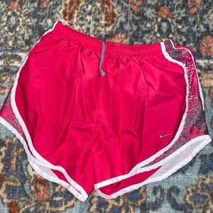nike shorts (pink/white)